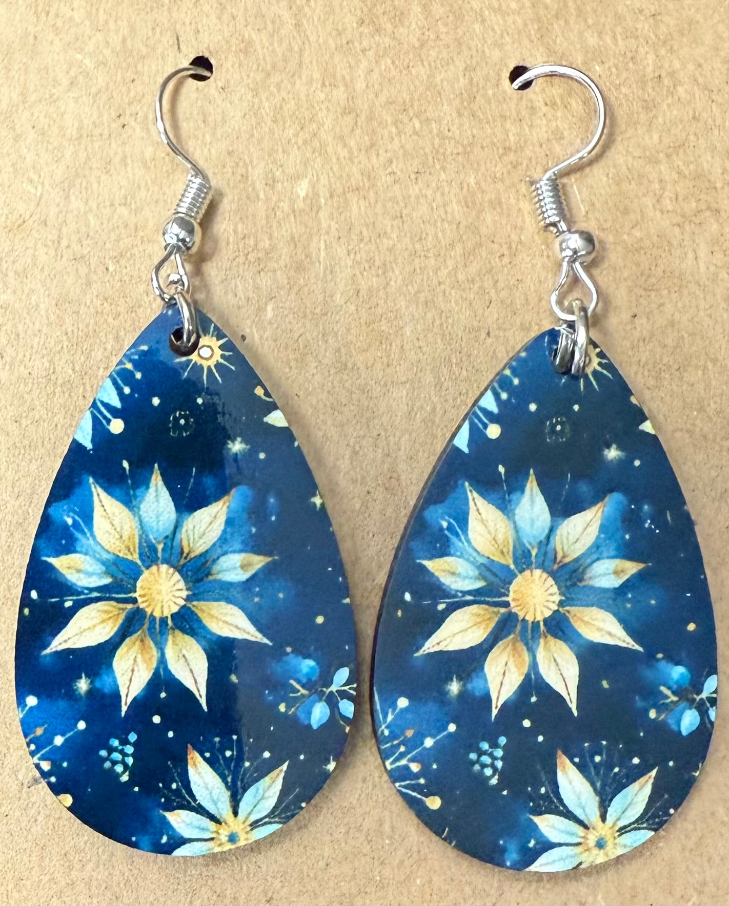 Teardrop Earrings Winter Flowers